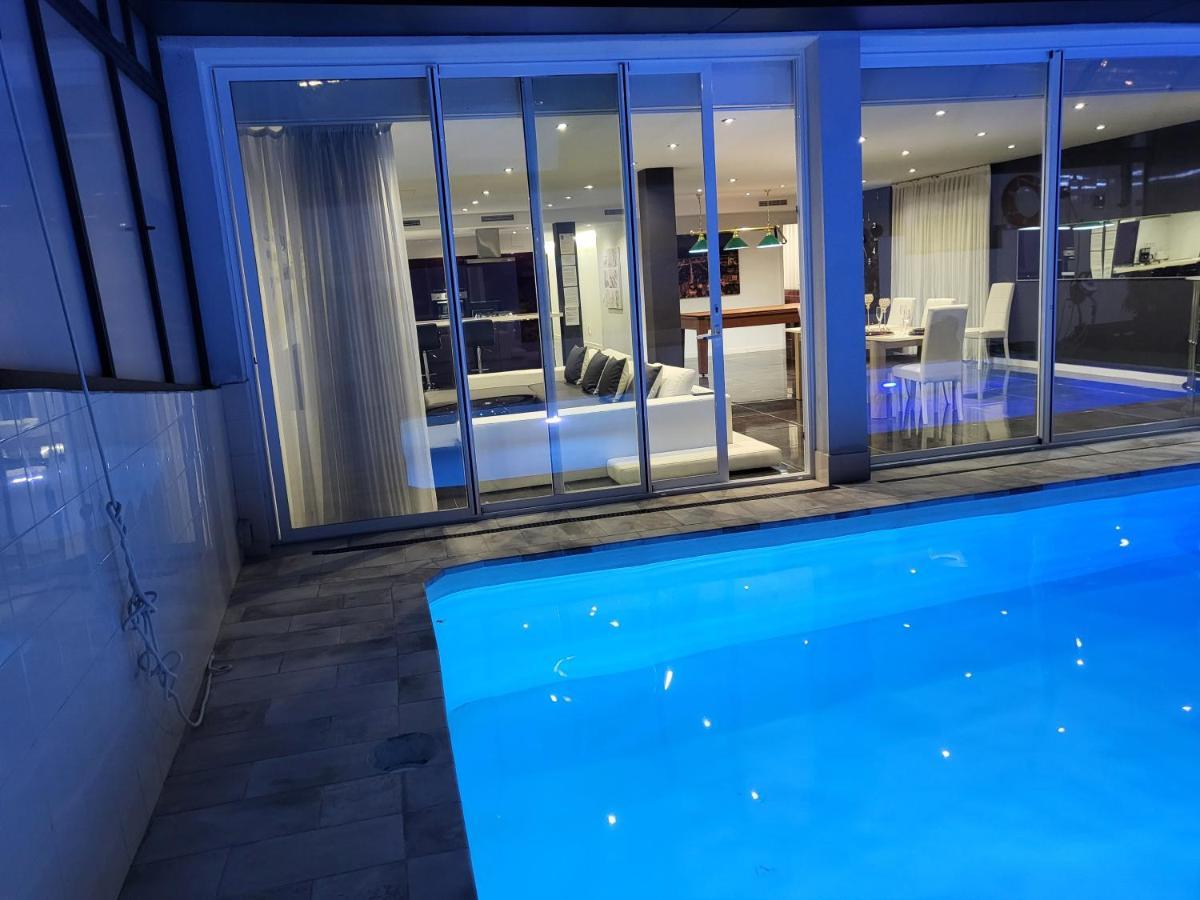 Luxurious Villa Marly II Castelldefels Exterior foto